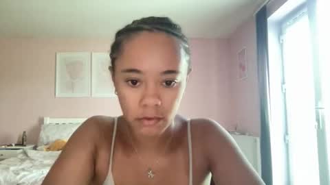 Snapshot of goddesselxo chatting on April 22, 10:28 am Goddess L online show from April 22, 10:28 am