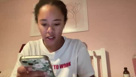 Snapshot of goddesselxo chatting on May 19, 6:25 pm Goddess L online show from May 19, 6:25 pm