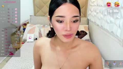 Snapshot of goddessheartxxx chatting on June 18, 5:30 am ruiz online show from June 18, 5:30 am