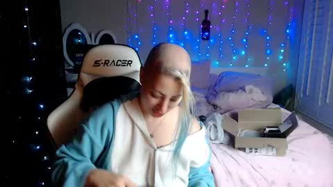 Goddess Lilith  - 111 tks to PM online show from November 19, 12:43 am