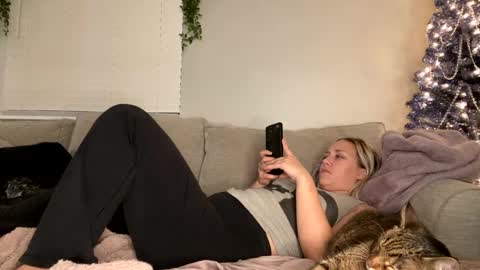 GoddessMayvn online show from December 21, 9:33 am