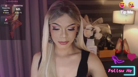 Snapshot of goddessmichaella chatting on June 11, 7:12 pm Michaella online show from June 11, 7:12 pm