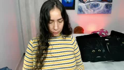  Naih Reyes online show from April 13, 4:40 am