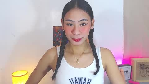 Kyla and Nian online show from November 16, 5:35 am