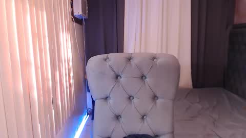 Snapshot of goddesss_angela chatting on December 14, 10:47 pm MISS ANGELA online show from December 14, 10:47 pm