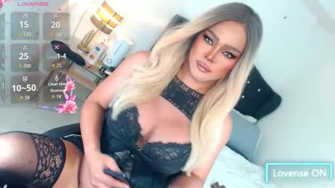 Miss Anna online show from December 1, 6:46 pm