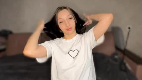 Snapshot of goddesssooul chatting on January 6, 6:50 am goddesssooul online show from January 6, 6:50 am