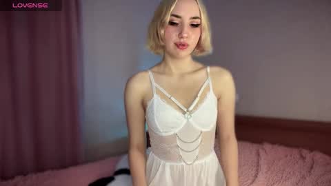 Snapshot of goddessssex chatting on September 24, 7:12 am Tina online show from September 24, 7:12 am