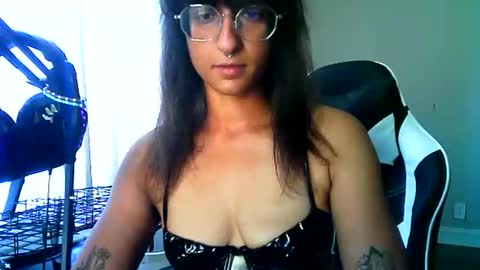 goddessvikkii online show from May 7, 5:18 pm