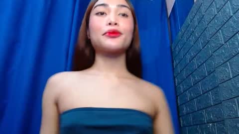 Caulix online show from December 12, 7:48 pm