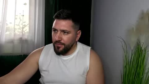 gold_alpha_boy online show from April 2, 2:26 pm