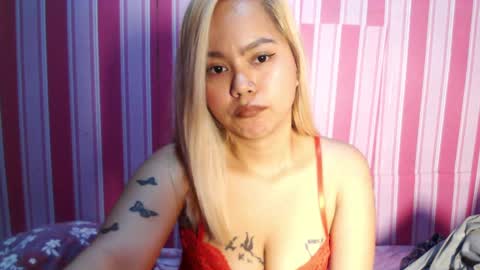 Snapshot of goldaveronn chatting on March 4, 7:30 am goldaveronn online show from March 4, 7:30 am