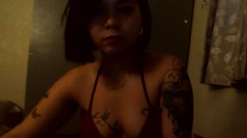 Snapshot of goldaveronn chatting on December 3, 8:34 am goldaveronn online show from December 3, 8:34 am