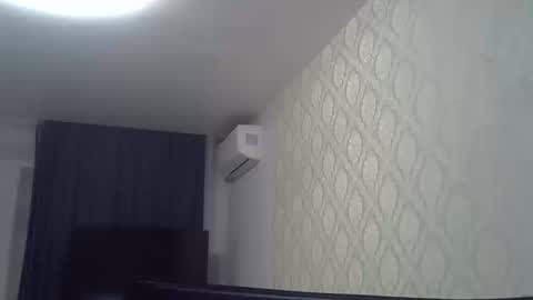 golden___69 online show from October 10, 4:39 pm