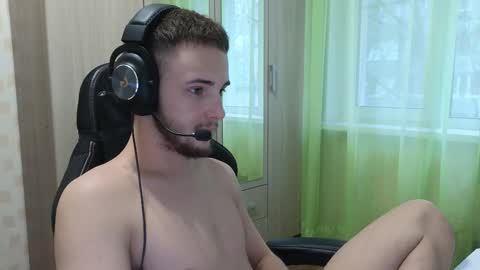 Golden boyyy21 online show from November 26, 7:09 am