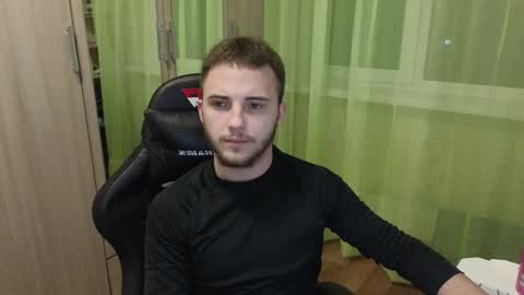 Golden boyyy21 online show from December 1, 8:14 pm