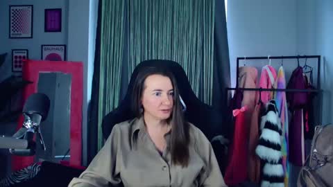 Gloria online show from April 19, 9:08 am