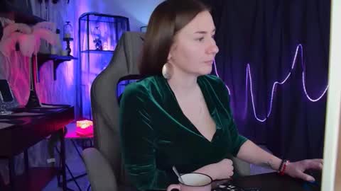 Gloria online show from May 17, 9:28 am