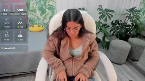 Snapshot of golden_muse chatting on February 17, 12:34 pm golden_muse online show from February 17, 12:34 pm