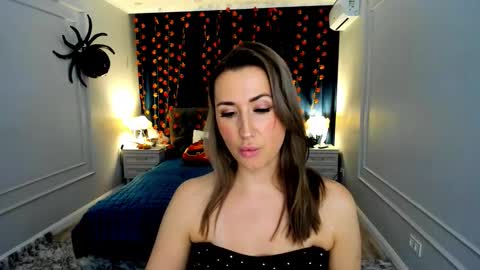 Olivia online show from October 18, 7:36 pm