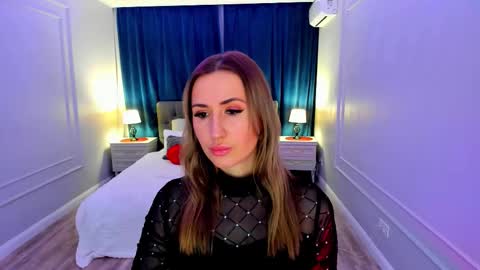 Snapshot of goldenlighte chatting on January 18, 7:17 pm Olivia online show from January 18, 7:17 pm