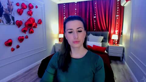 Snapshot of goldenlighte chatting on February 6, 3:11 am Olivia online show from February 6, 3:11 am