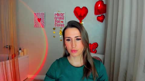 Snapshot of goldenlighte chatting on February 18, 3:24 am Olivia online show from February 18, 3:24 am