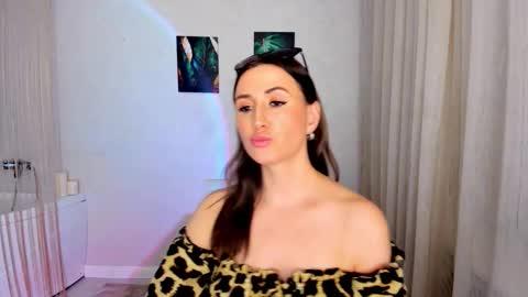 Olivia online show from March 18, 8:23 pm