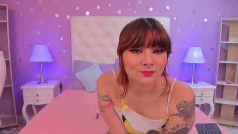 Snapshot of goldentemptation_ chatting on February 16, 7:43 pm goldentemptation_ online show from February 16, 7:43 pm