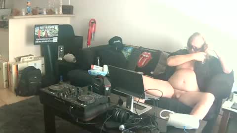 Snapshot of goldyguy011 chatting on July 14, 1:19 am goldyguy011 online show from July 14, 1:19 am