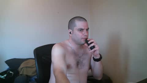 Snapshot of goleafzgo chatting on January 31, 9:35 pm goleafzgo online show from January 31, 9:35 pm