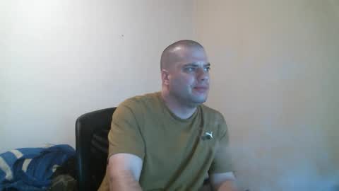 Snapshot of goleafzgo chatting on March 13, 11:00 pm goleafzgo online show from March 13, 11:00 pm