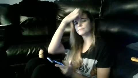 Golly Molly online show from January 3, 3:44 pm