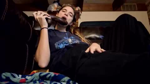 Golly Molly online show from January 7, 7:31 am