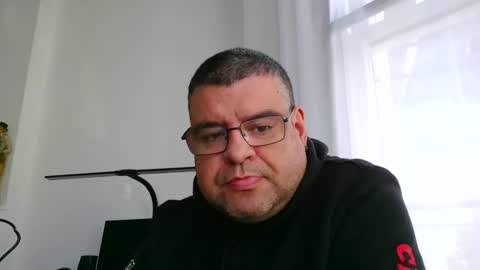 gomezgonz5 online show from September 30, 12:32 pm