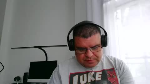 gomezgonz5 online show from October 1, 11:16 am