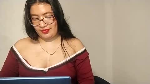 Snapshot of gonul_aslanbey chatting on January 21, 6:00 am gonul aslanbey online show from January 21, 6:00 am