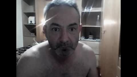 Snapshot of gonzalobilbaogon chatting on December 30, 1:58 am gonzalo online show from December 30, 1:58 am