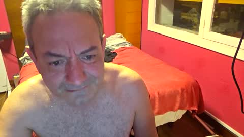 Snapshot of gonzalobilbaogon chatting on March 3, 1:34 am gonzalo online show from March 3, 1:34 am