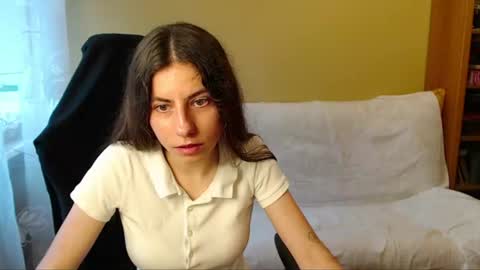 Elizabeth Effie online show from June 23, 2:48 pm