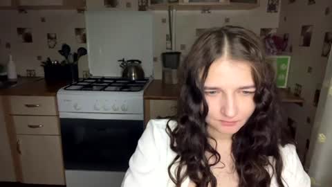 good_girl_24 online show from June 16, 10:12 pm