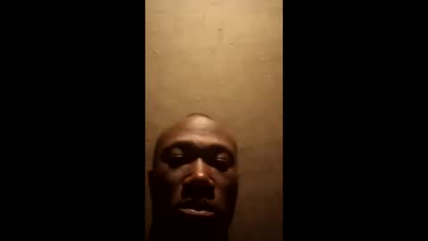 Snapshot of goodbbc1718 chatting on March 5, 2:51 am goodbbc1718 online show from March 5, 2:51 am