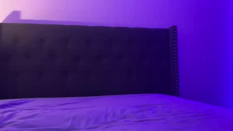 Good Boy Derek online show from April 21, 3:02 am