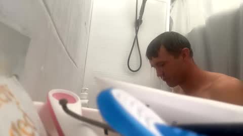 Snapshot of gooddick118 chatting on January 30, 1:42 pm Gooddick215 online show from January 30, 1:42 pm