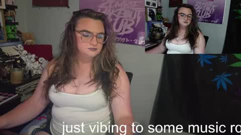 goodgrl1799 online show from July 12, 3:30 am