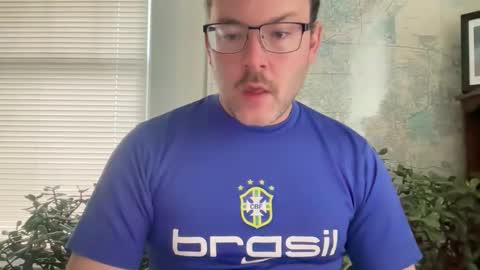 googlymooooglys online show from March 22, 11:57 am