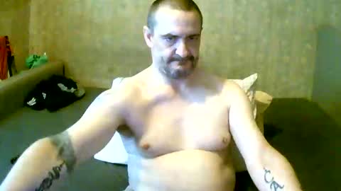 Snapshot of goosey77 chatting on October 12, 12:15 pm Goosey77 online show from October 12, 12:15 pm