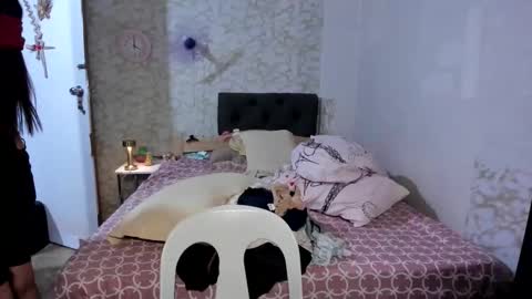 geneviev online show from November 23, 7:46 pm