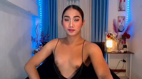gorgeous_nicole online show from January 7, 7:49 pm