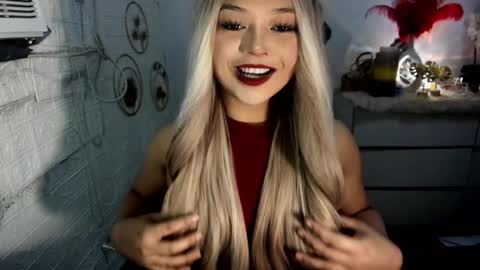 Amanda rose online show from March 2, 8:05 am